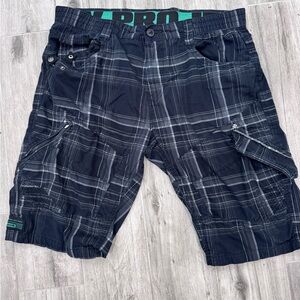 Men's Black Plaid Cargo Shorts with Utility Pockets